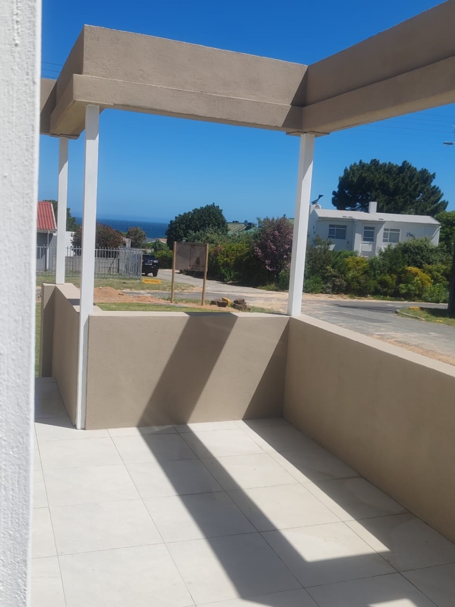 3 Bedroom Property for Sale in Palmiet Western Cape